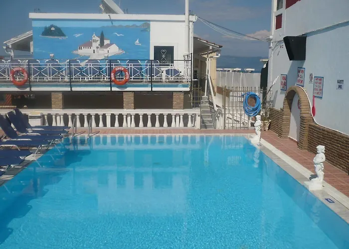 Miami Sea View Отель Кавос